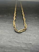 Load image into Gallery viewer, Preloved 9ct Yellow Gold Twisted Curb
