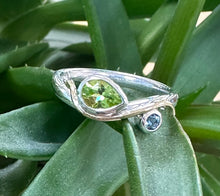 Load image into Gallery viewer, Handmade Sterling Silver Peridot and Aquamarine Ring
