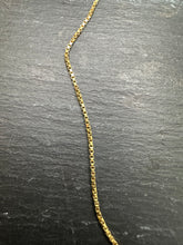 Load image into Gallery viewer, Preloved 18ct Yellow Gold 20&quot; Box Chain
