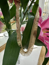 Load image into Gallery viewer, Preloved 9ct Yellow Gold Vintage Cleopatra Graduated Fringe Collar Necklace
