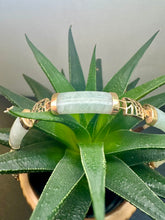 Load image into Gallery viewer, Preloved 9ct Yellow Gold Jade Bracelet
