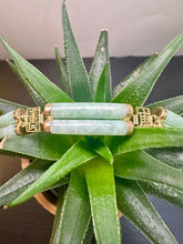 Load image into Gallery viewer, Preloved 9ct Yellow Gold Jade Bracelet
