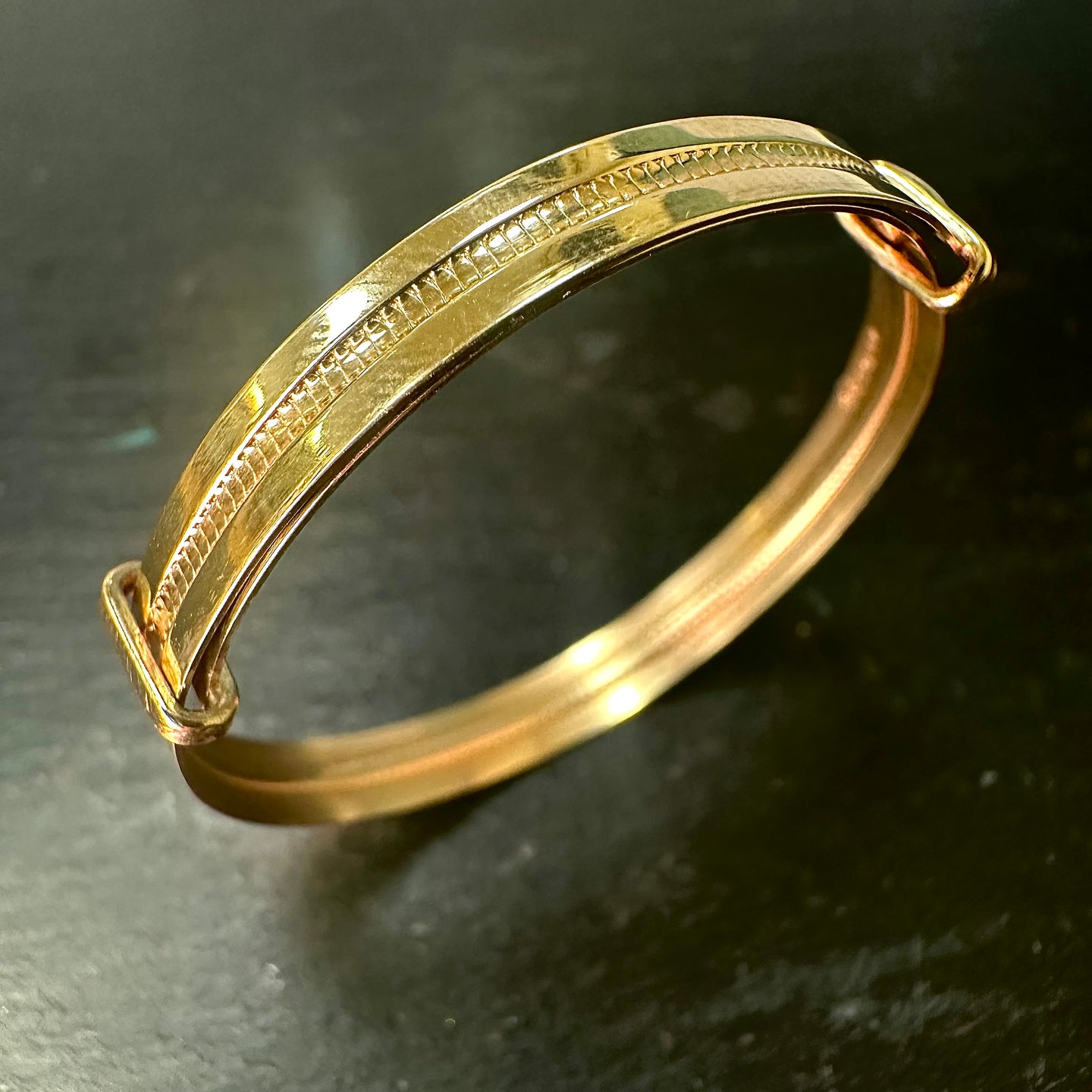 Preloved 9ct Yellow Gold Baby Bangle