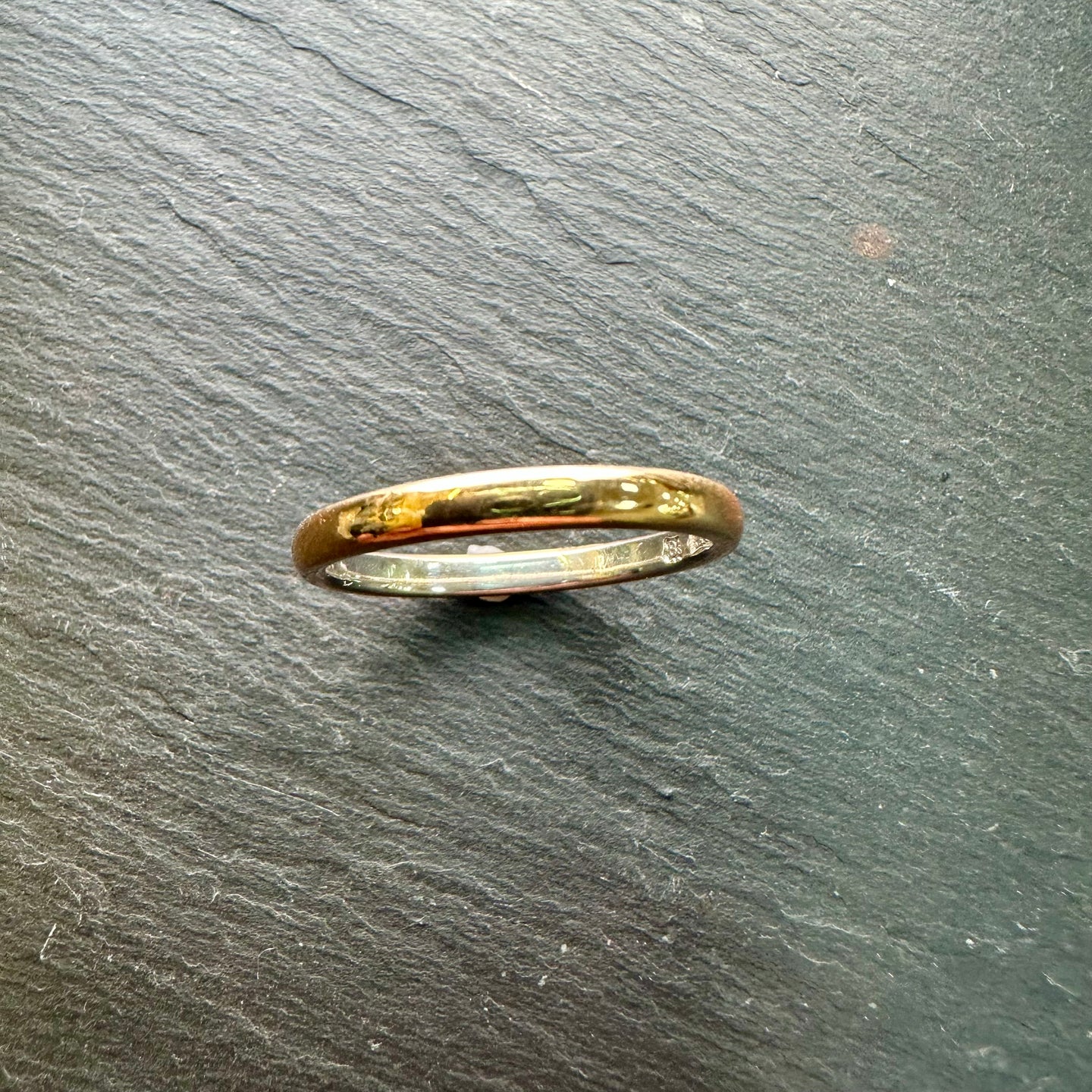 Preloved 22ct Yellow Gold and Platinum Wedding Band