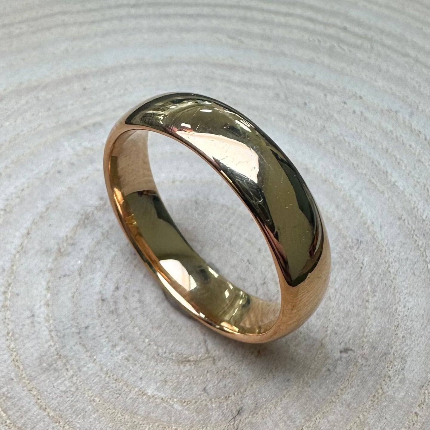 Pre-loved 22ct Yellow Gold Wedding Band