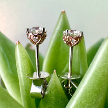 Load image into Gallery viewer, Pre-Loved 18ct White &amp; Rose Gold 0.46ct Diamond Studs
