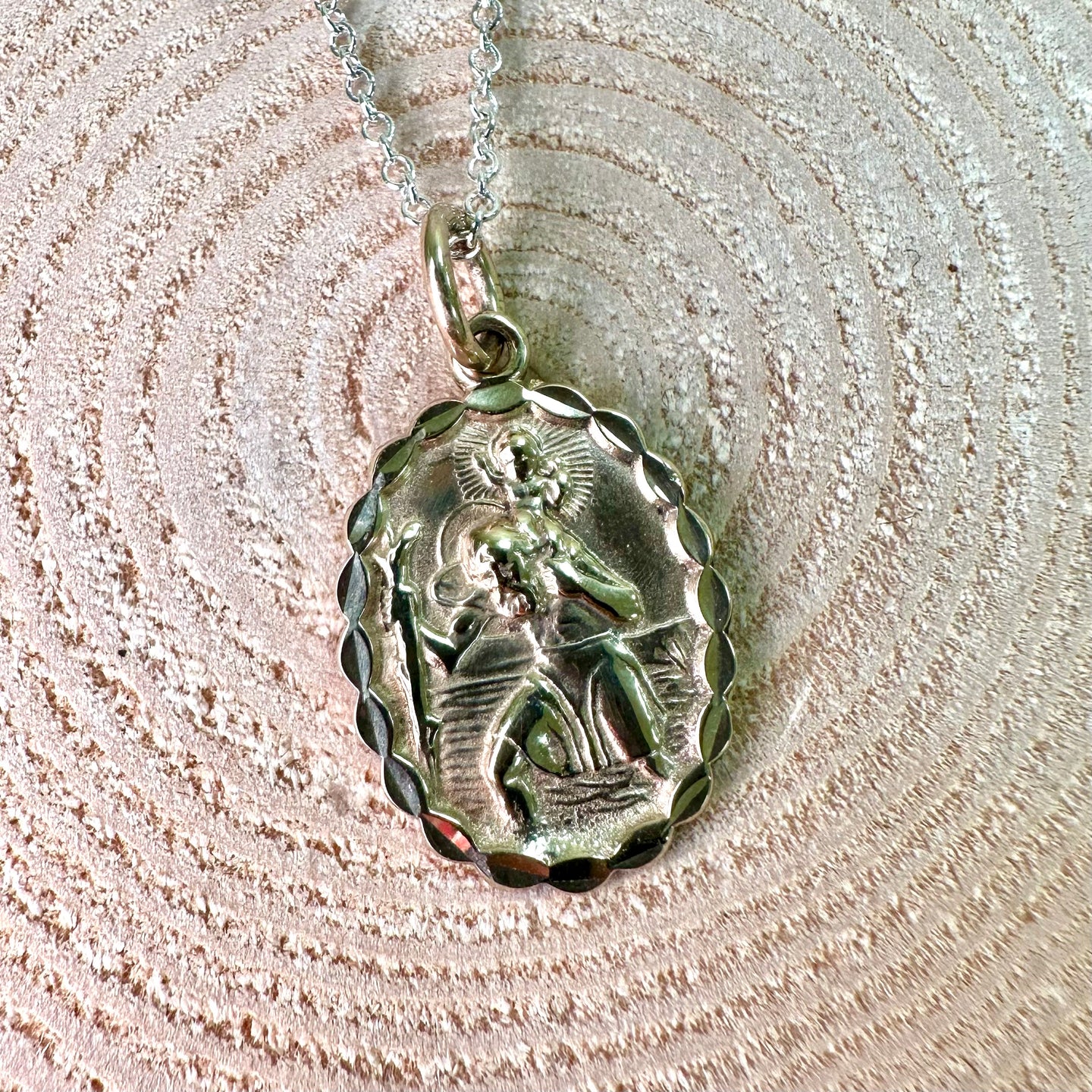 Pre-loved 9ct Yellow Gold St Christopher Pendant