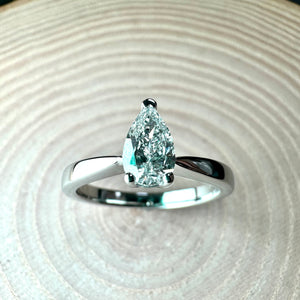 Preloved Platinum 0.50ct Pear-Shaped Diamond Ring