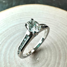 Load image into Gallery viewer, Preloved Platinum 0.64ct Diamond Ring
