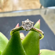 Load image into Gallery viewer, 9ct Yellow Gold Diamond Solitaire
