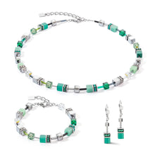 Load image into Gallery viewer, Coeur De Lion GeoCUBE® Iconic earrings silver-green
