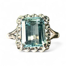 Load image into Gallery viewer, Preloved 18ct White Gold Aquamarine Dress Ring
