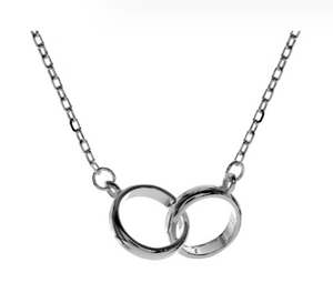 Joanna Simple Interlinked Hoops Necklace