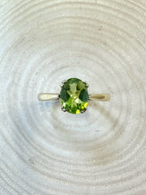 Load image into Gallery viewer, Preloved 9ct Yellow Gold Oval Peridot Ring
