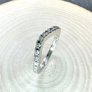 Preloved 18ct White Gold Diamond Wishbone Eternity Ring