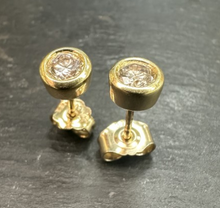 Load image into Gallery viewer, Preloved 14ct Yellow Gold Diamond Studs 0.72ct
