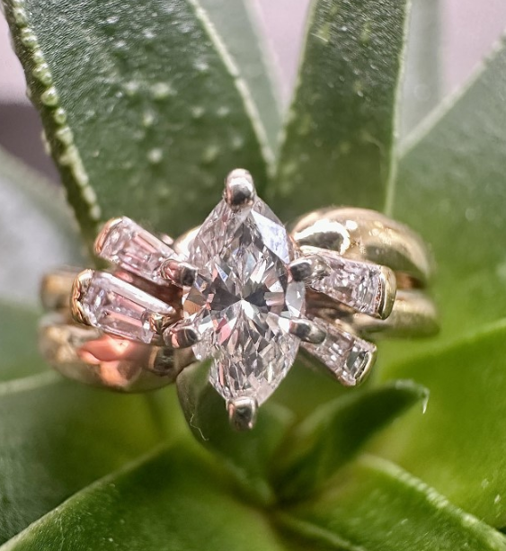 Preloved 14ct Yellow Gold Marquise & Baguette Cut Diamond Ring