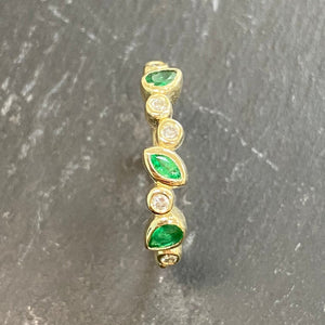 9ct Yellow Gold Emerald & Diamond Staggered Ring