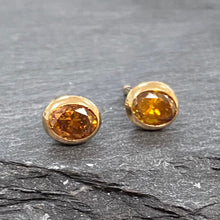 Load image into Gallery viewer, 18ct Natural Burnt Orange Diamond Studs 0.82ct
