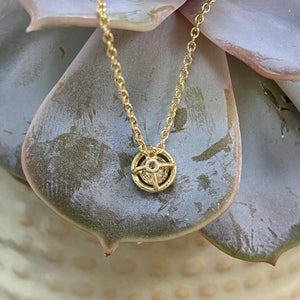 9ct Yellow Gold Diamond Millgrain Pendant