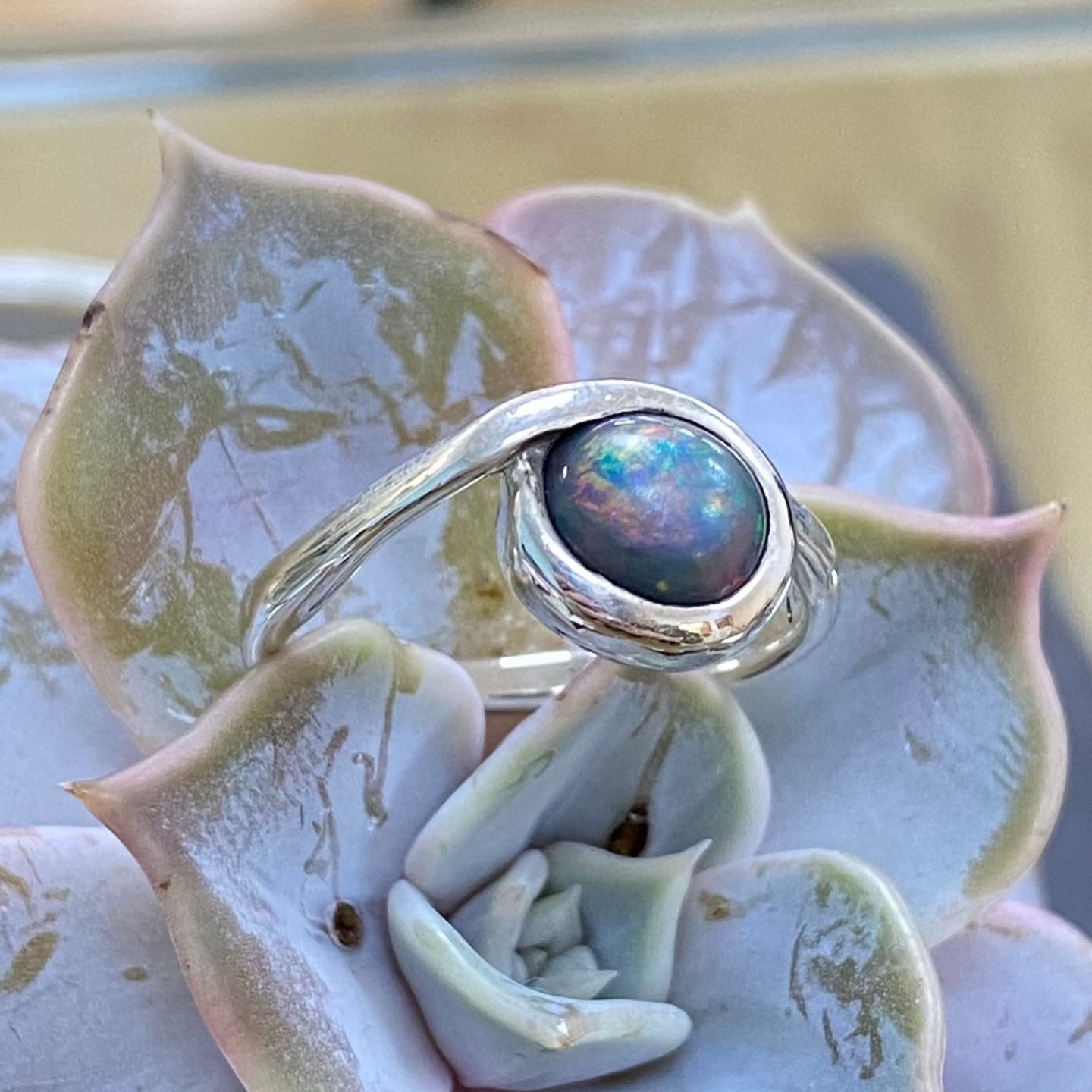 Preloved Silver Black Opal Ring