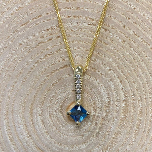 9ct Yellow Gold Aquamarine and Diamond Necklace