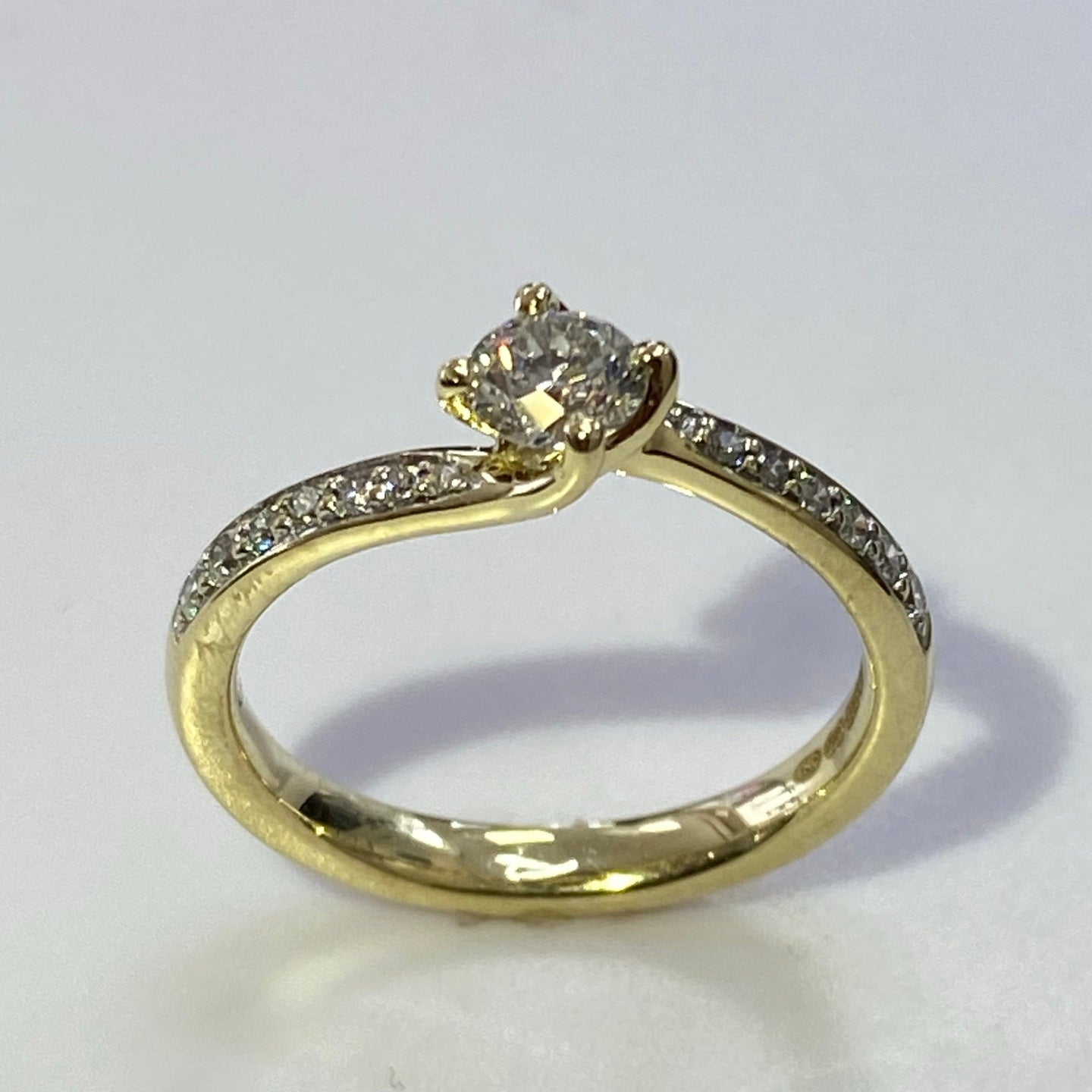 Yellow Gold Diamond Twist Ring