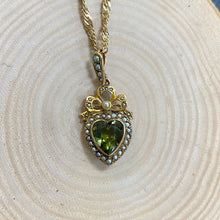 Load image into Gallery viewer, Preloved 9ct Yellow Gold Green Heart and Pearl Pendant
