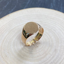 Load image into Gallery viewer, Preloved 9ct Rose Gold Hammered Signet Ring
