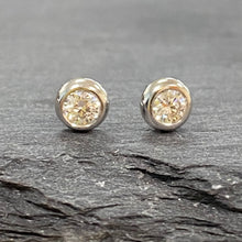 Load image into Gallery viewer, 18ct White Gold Diamond Studs 0.20ct
